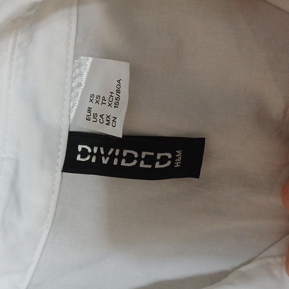 H&M White Button Down Shirt - Picture 2 of 5